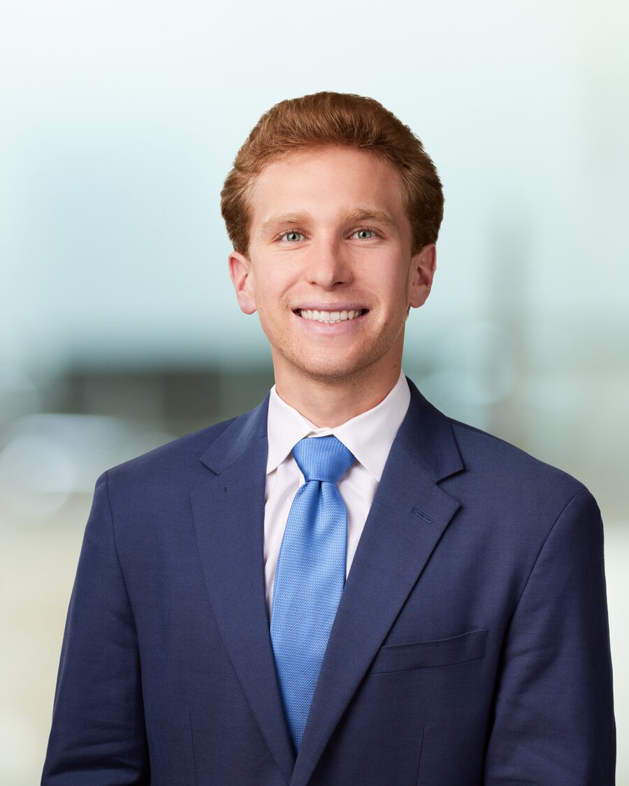 Chase Mullard, Groomsman